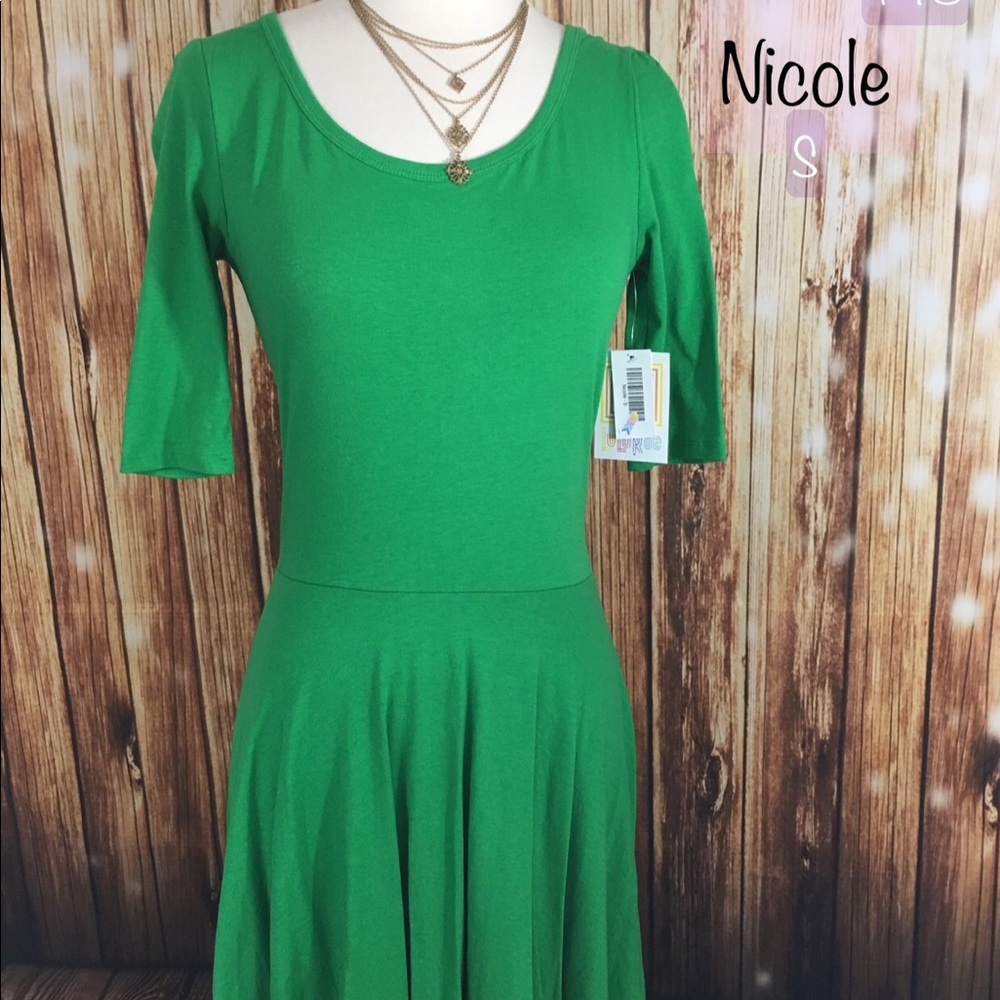 S Lularoe Nicole Dress